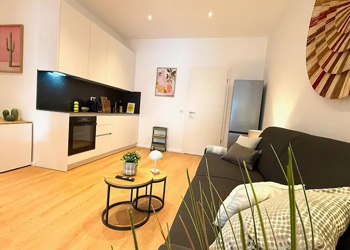 Beckhomes - Stylish