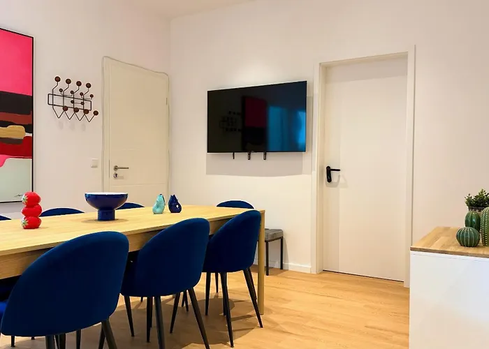 Beckhomes - Stylish *