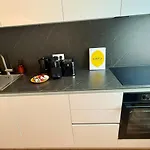 Beckhomes - Stylish 아파트