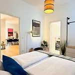 Beckhomes - Stylish
