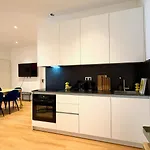 아파트 Beckhomes - Stylish *