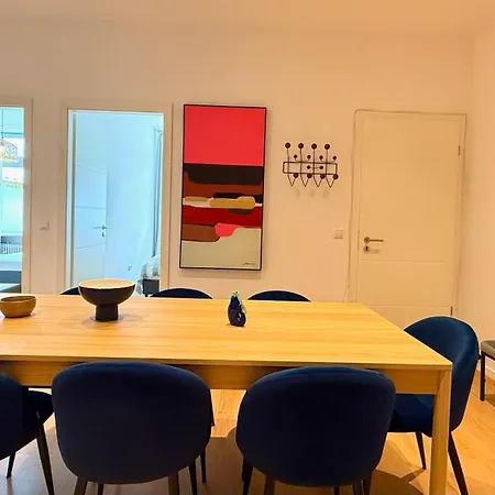 Beckhomes - Stylish *