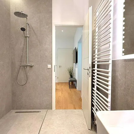 Beckhomes - Stylish Apartment *