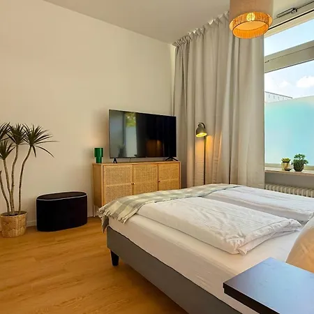 Beckhomes - Stylish *